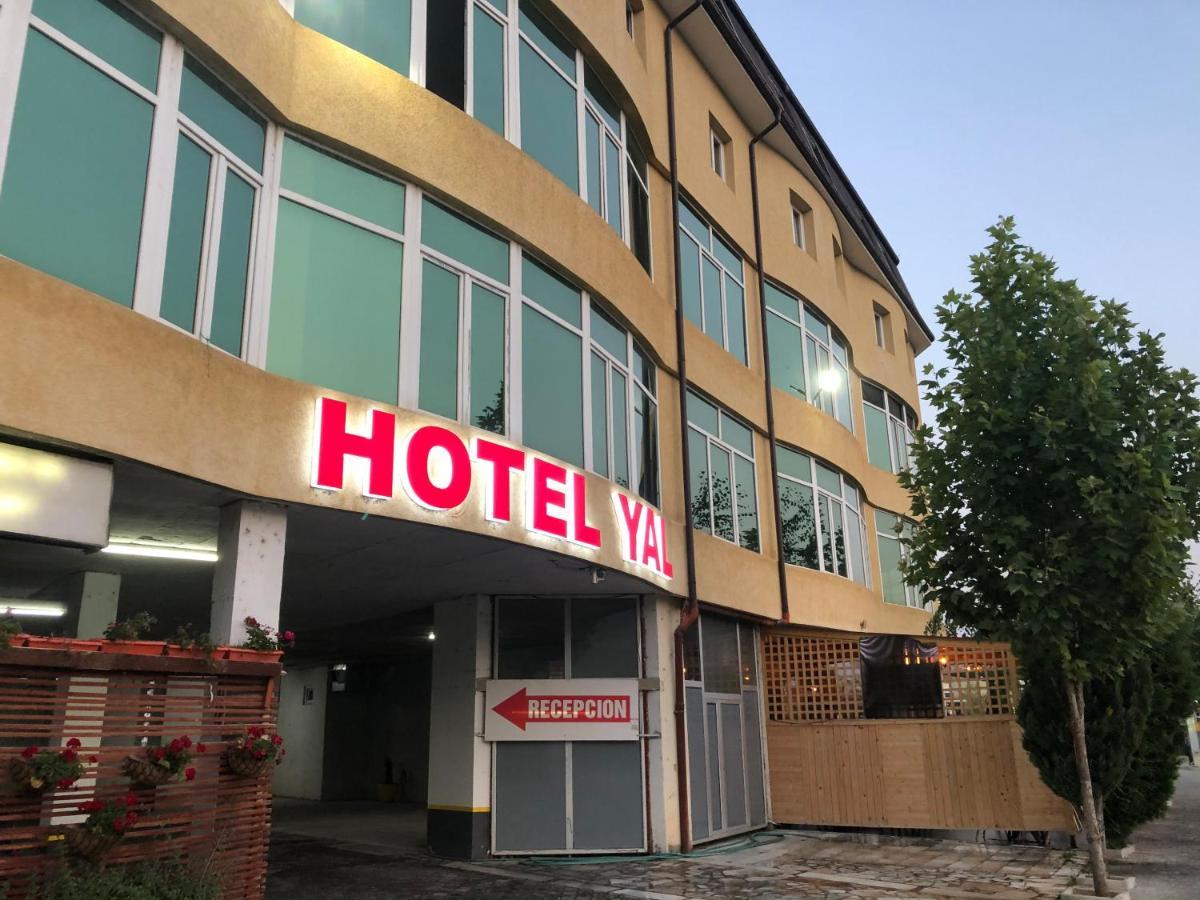 Yal Hotel & Restaurant Tetovo Exterior photo